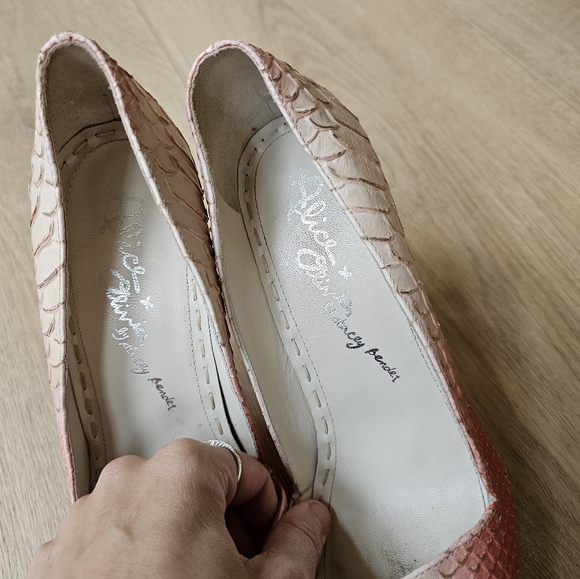 Alice + Olivia Dina Ombré Natural & Coral Snakeskin Whipstitch Pumps - Picture 8 of 12